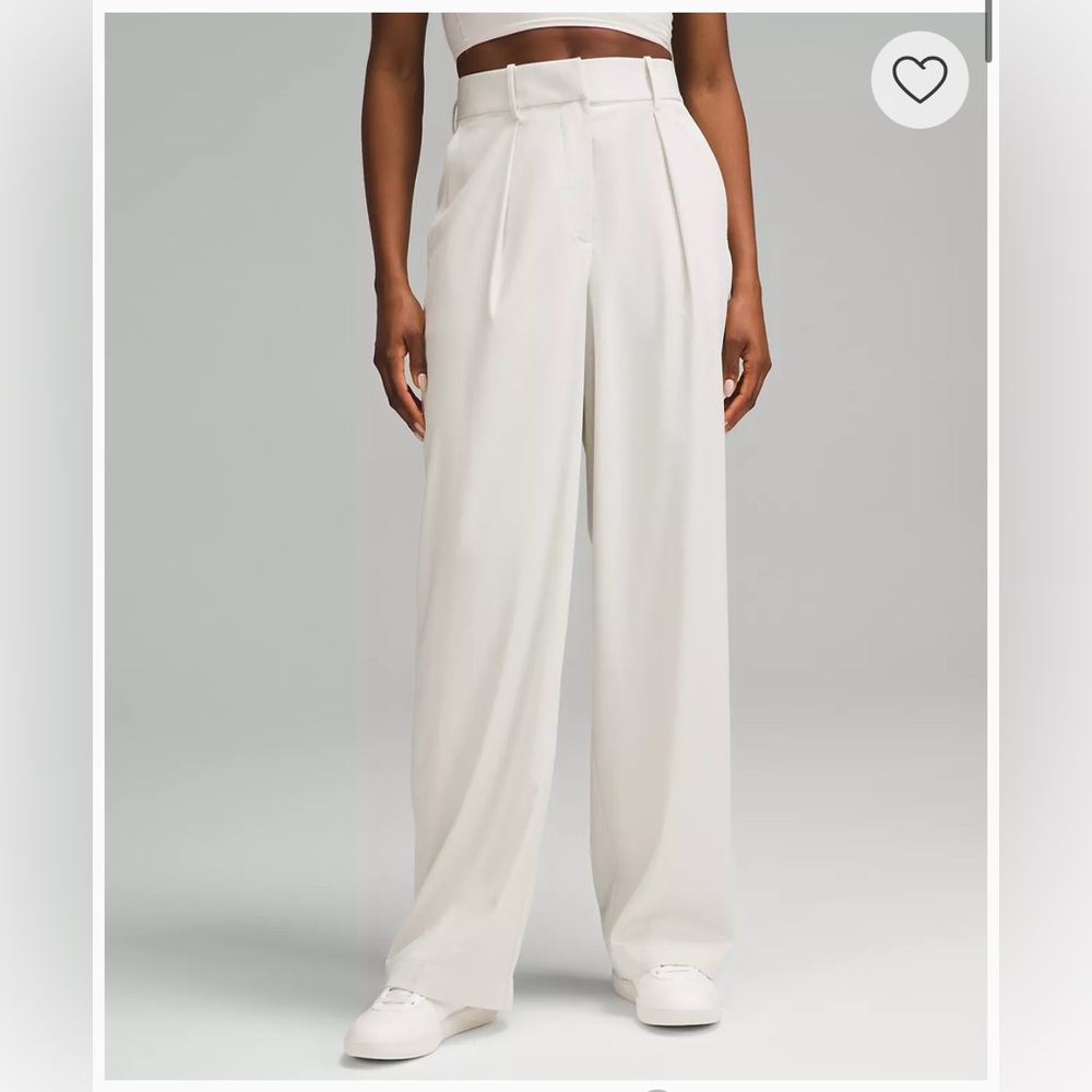 NWT Pleat-Front High-Rise Trouser - Bone